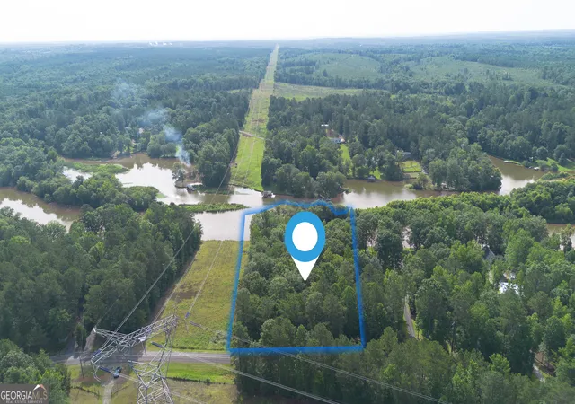 Photo 3 of Sale Pending at 338 Anchor Pointe Dr, Eatonton, GA 31024 | MLS# 10546307 | Listing updated on 2025-10-28
