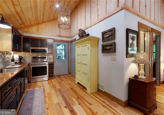 Photo 3 of Single family home for sale at 22 Noel Ln, Ellijay, GA 30540 | MLS# 10833620 | Listing updated on 2026-10-31