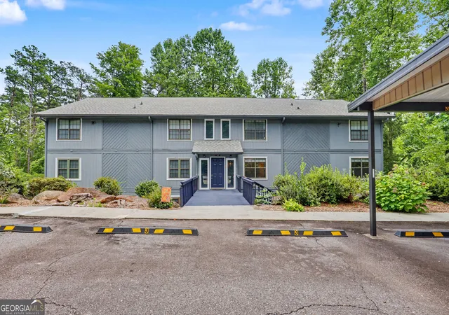 2nd image of 230 Stornoway Dr #UNIT 3, Clayton, GA 30525 | MLS# 10829014