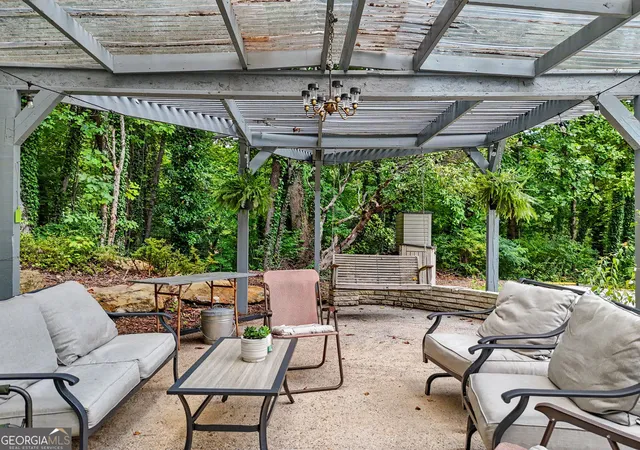 2nd image of 230 Stornoway Dr, Clayton, GA 30525