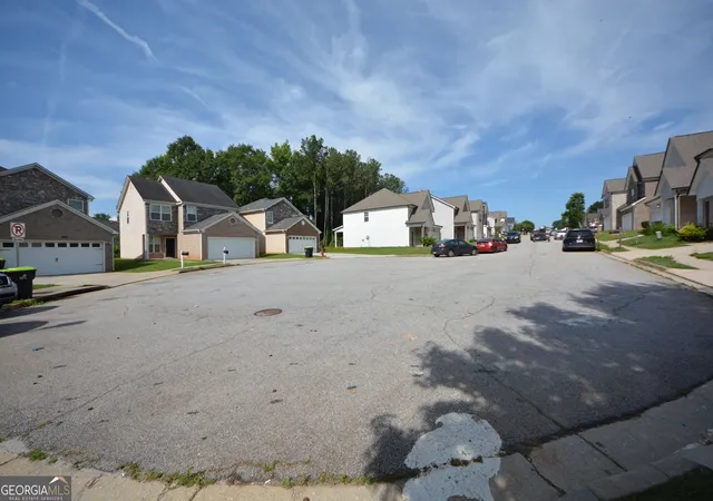 Photo 2 of Single family home for sale at 1550 Persimmon Tr, Morrow, GA 30260 | MLS# 10783686 | Listing updated on 2026-08-16