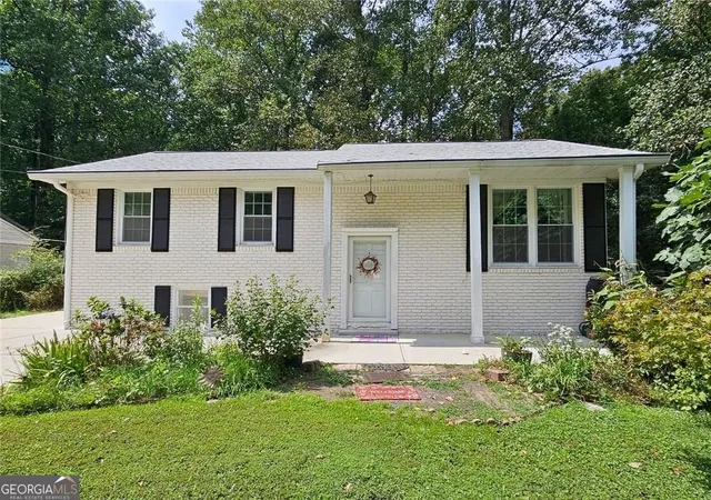 Photo 1 of Sale Pending at 3990 Admiral Dr, Atlanta, GA 30341 | MLS# 10596951 | Listing updated on 2025-10-01