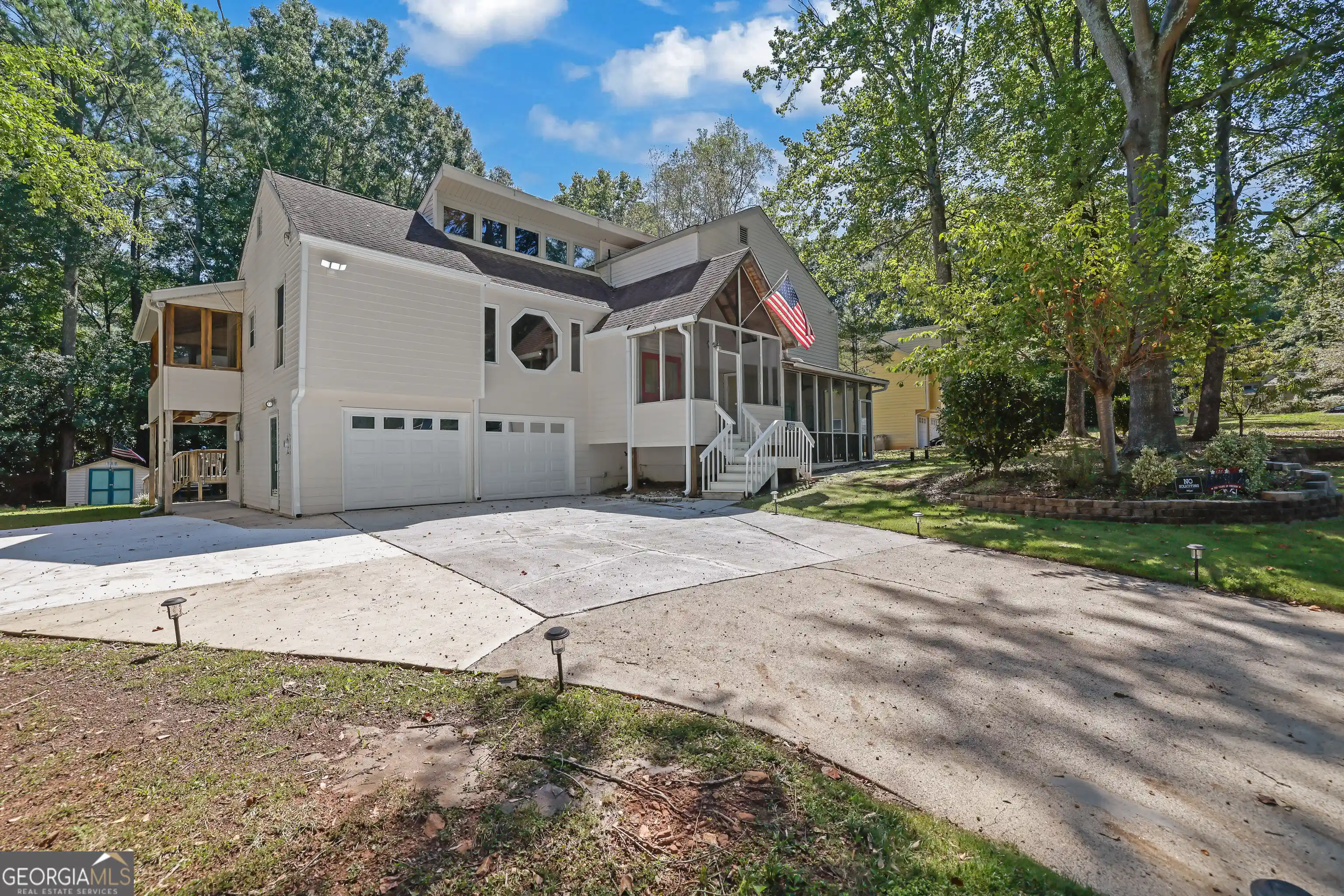 Single family home for sale at 3956 Viewpoint Ct, Marietta, GA 30066 | MLS# 10874575