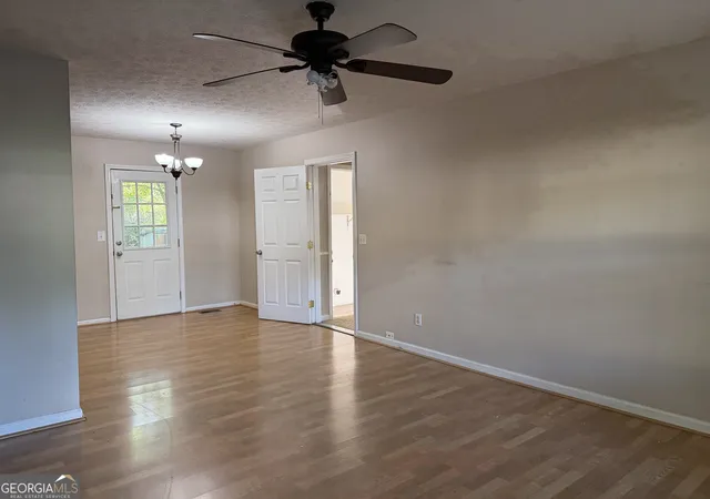 Homes for sale in Thomaston, GA | 114 Pinedale St, Thomaston, GA 30286 | MLS# 10735115