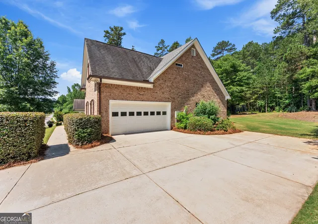 Homes for sale in Bishop, GA | 3142 Whitlow Creek Dr, Bishop, GA 30621 | MLS# 10794813