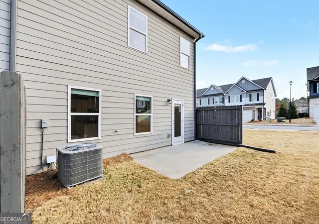 Photo 4 of Sale Pending at 4574 Bishops Ln, Oakwood, GA 30566 | MLS# 10706724 | Listing updated on 2026-10-15