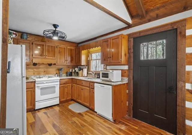 3rd image of 81 Cardinal Cvs, Jasper, GA 30143 | MLS# 10722910