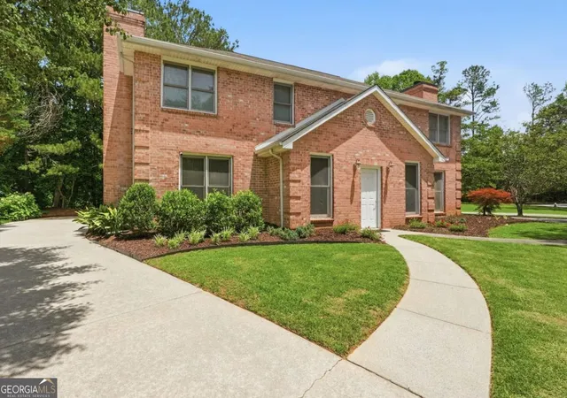 2nd image of 8865 Carroll Manor Dr, Sandy Springs, GA 30350 | MLS# 10802870