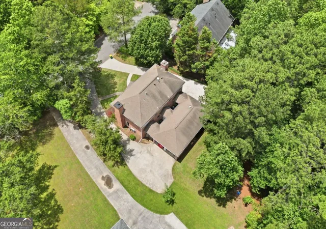 3rd image of 8865 Carroll Manor Dr, Sandy Springs, GA 30350 | MLS# 10802870