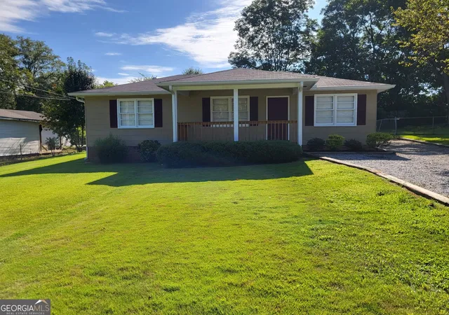 1st image of 112 N 13th Ave, Lanett, AL 36863 | MLS# 10828765