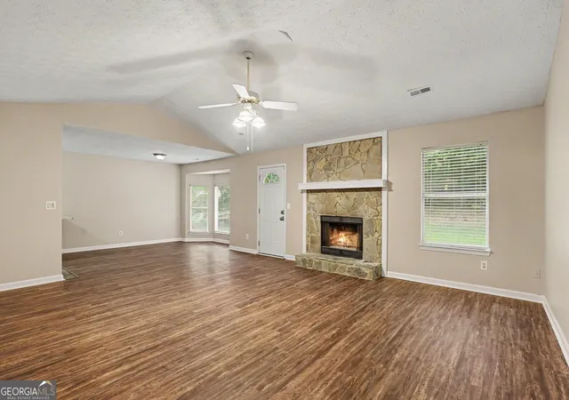 Photo 3 of Single family home for sale at 2900 Rosecommons Dr, Hampton, GA 30228 | MLS# 10805678 | Listing updated on 2026-09-25