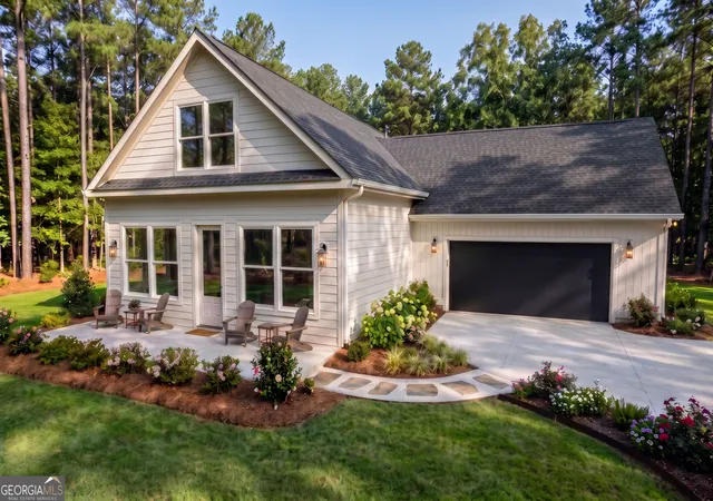 Photo 1 of Single family home for sale at 106 Little St, Williamson, GA 30292 | MLS# 10829057 | Listing updated on 2026-09-02