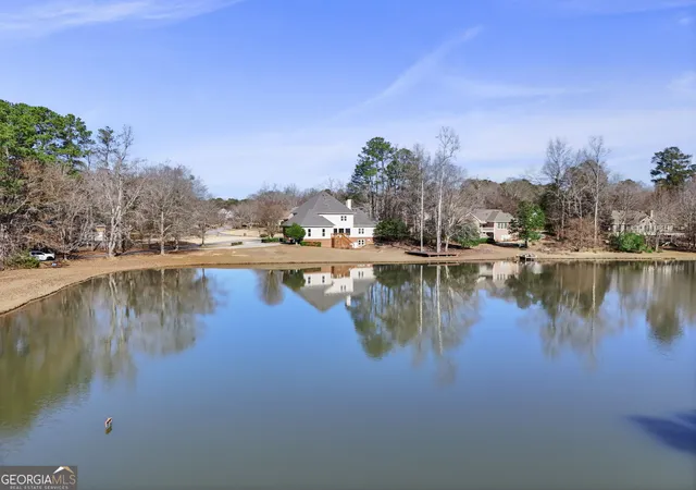 Photo 3 of Sale Pending at 240 Youngs Cir, Fayetteville, GA 30215 | MLS# 10665876 | Listing updated on 2026-01-17