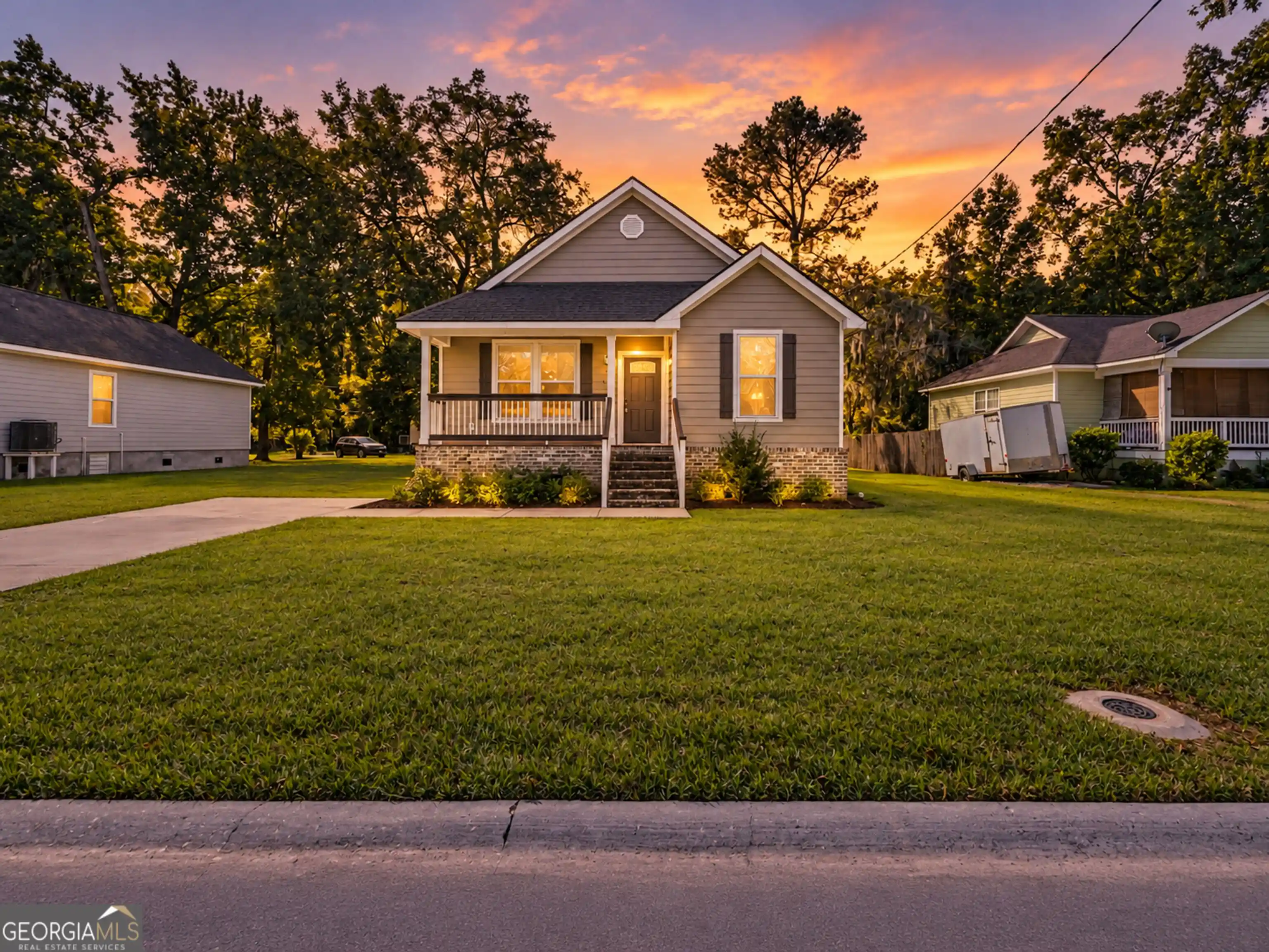 Photo 1 of Single family home for sale at 1115 Bates Ave, Savannah, GA 31405 | MLS# 10876988 | Listing updated on 2026-10-22