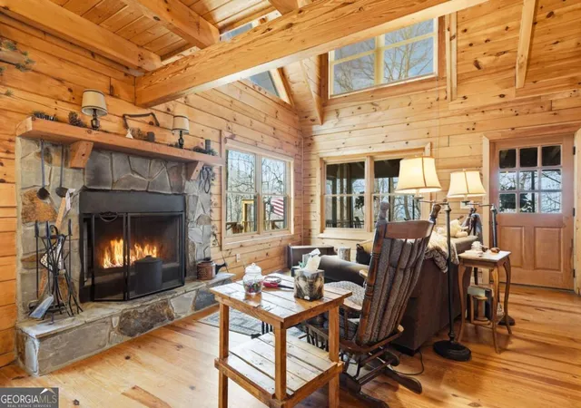 Photo 3 of Single family home for sale at 947 Skyview Dr, Ellijay, GA 30536 | MLS# 10720028 | Listing updated on 2026-09-04