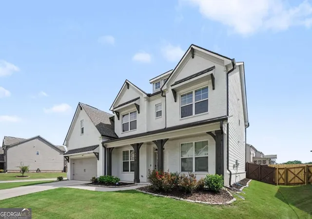 Photo 2 of Single family home for sale at 624 Henson Farm Dr, Loganville, GA 30052 | MLS# 10793326 | Listing updated on 2026-07-09