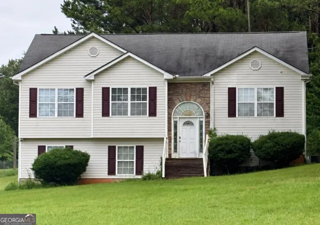 Photo 2 of Single family home for sale at 127 Mabry Rd, Jackson, GA 30233 | MLS# 10809015 | Listing updated on 2026-09-06