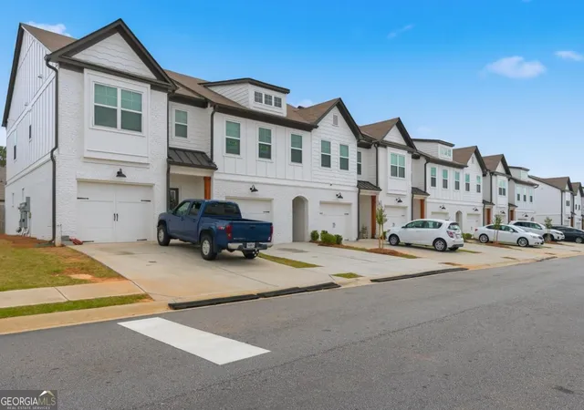 Photo 2 of Townhouse for sale at 82 Auburn Run Ln, Auburn, GA 30011 | MLS# 10775972 | Listing updated on 2026-09-15