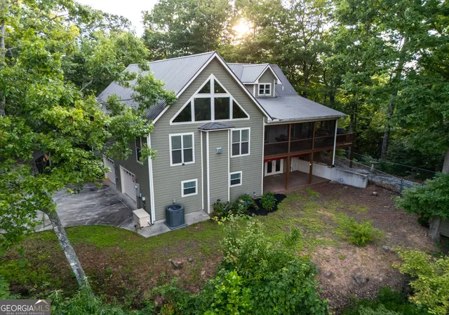 Photo 3 of Sale Pending at 1176 Tiger Pass Dr, Tiger, GA 30576 | MLS# 10825769 | Listing updated on 2026-09-14