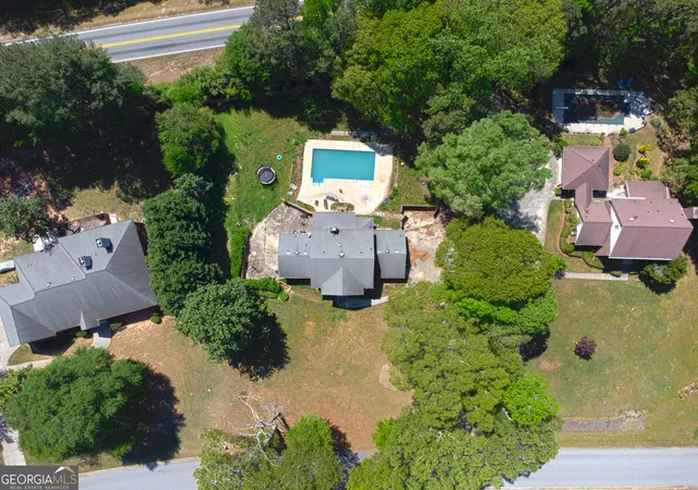 Photo 3 of Sale Pending at 225 Dix Lee On Dr, Fayetteville, GA 30214 | MLS# 10734173 | Listing updated on 2026-05-16