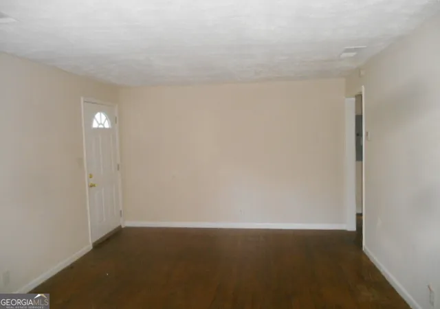 4th image of 4022 Clark Dr, Ellenwood, GA 30294 | MLS# 10772340