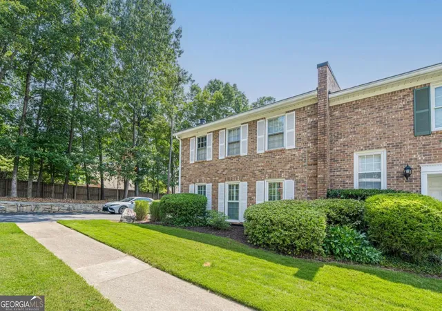 3rd image of 2920 Lavista Wy, Decatur, GA 30033 | MLS# 10816424