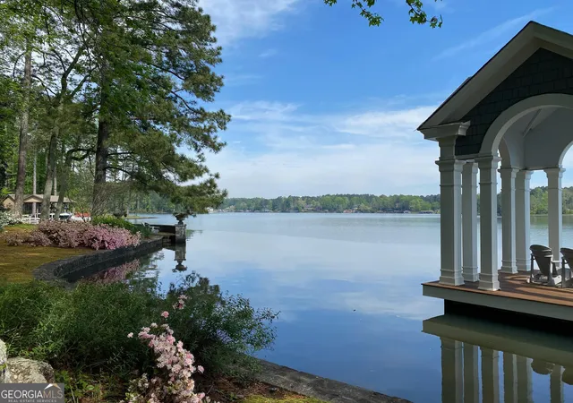 2nd image of 3006 Emerald Dr, Jonesboro, GA 30236 | MLS# 10808135