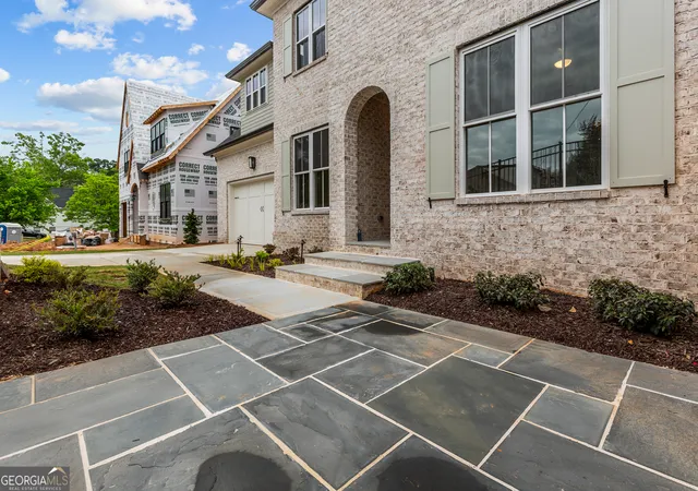 Photo 4 of Single family home for sale at 29 E Park St, Buford, GA 30518 | MLS# 10733824 | Listing updated on 2026-08-19