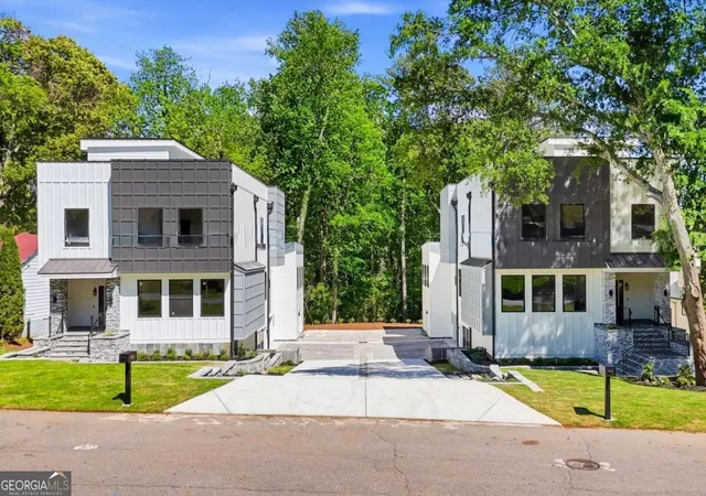 Photo 3 of Mansion for sale at 415 419 Westside Dr, Roswell, GA 30075 | MLS# 10830092 | Listing updated on 2026-09-08