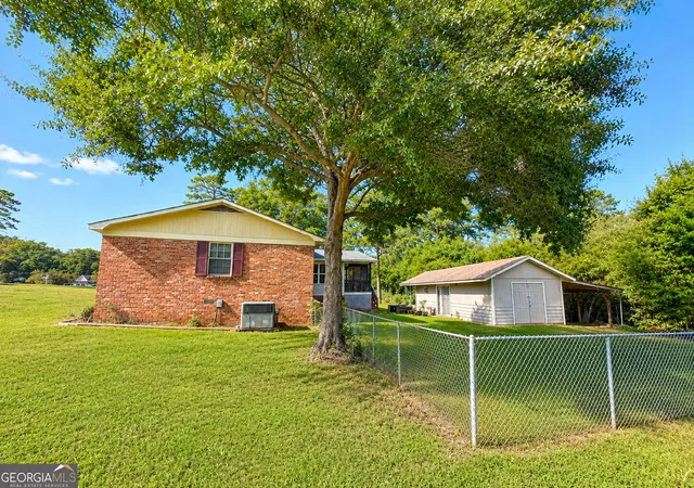 Photo 3 of Single family home for sale at 301 Sharon Dr, Americus, GA 31709 | MLS# 10820954 | Listing updated on 2026-09-28