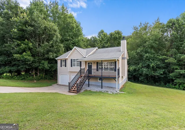 Homes for sale in Rockmart, GA | 14 Cliff View Dr, Rockmart, GA 30153 | MLS# 10803532