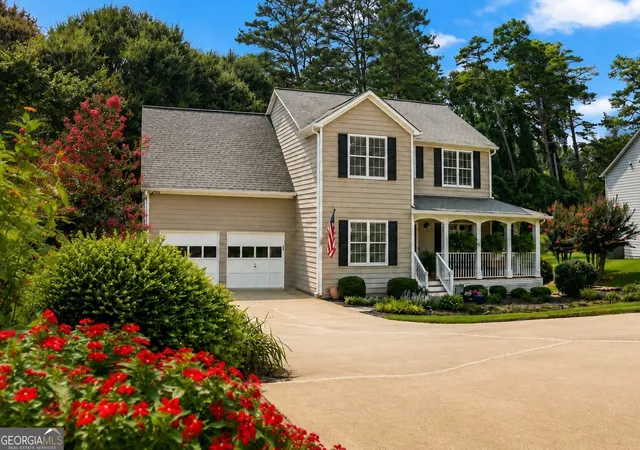 Photo 1 of Single family home for sale at 7660 Streamside Ln, Cumming, GA 30028 | MLS# 10819832 | Listing updated on 2026-09-13