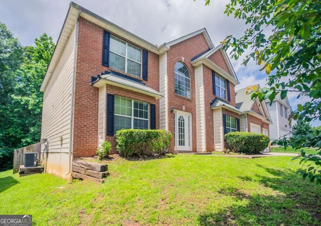 Photo 1 of Single family home for sale at 7190 Cavender Dr Sw, Atlanta, GA 30331 | MLS# 10640314 | Listing updated on 2026-10-30