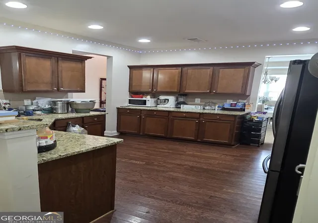Photo 3 of Single family home for sale at 3829 Wood Holw Way, Snellville, GA 30039 | MLS# 10786545 | Listing updated on 2026-09-16