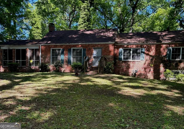 Photo 1 of Single family home for sale at 1976 Delowe Dr Sw, Atlanta, GA 30311 | MLS# 10795496 | Listing updated on 2026-09-28