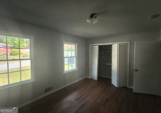 Photo 3 of Sale Pending at 363 River Rd, Jonesboro, GA 30236 | MLS# 10739996 | Listing updated on 2026-09-11