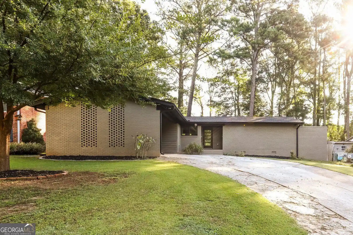 Photo 1 of Single family home for sale at 1389 Sanden Fry Dr, Decatur, GA 30033 | MLS# 10873652 | Listing updated on 2026-10-29