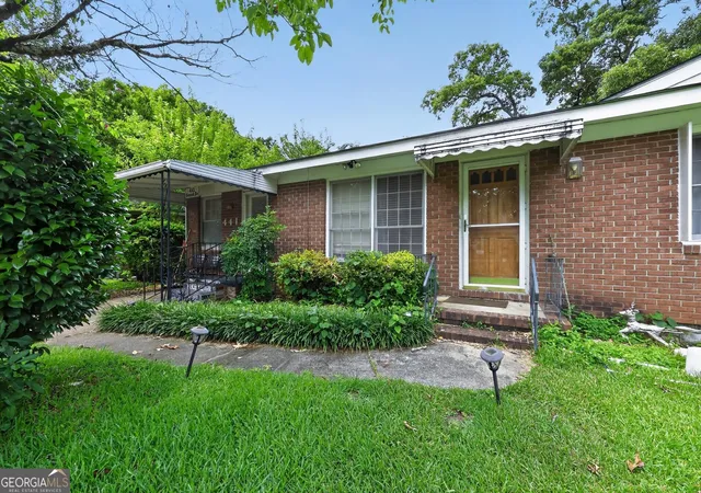Photo 2 of Single family home for sale at 441 Sarah Dr, Warner Robins, GA 31093 | MLS# 10810103 | Listing updated on 2026-08-14