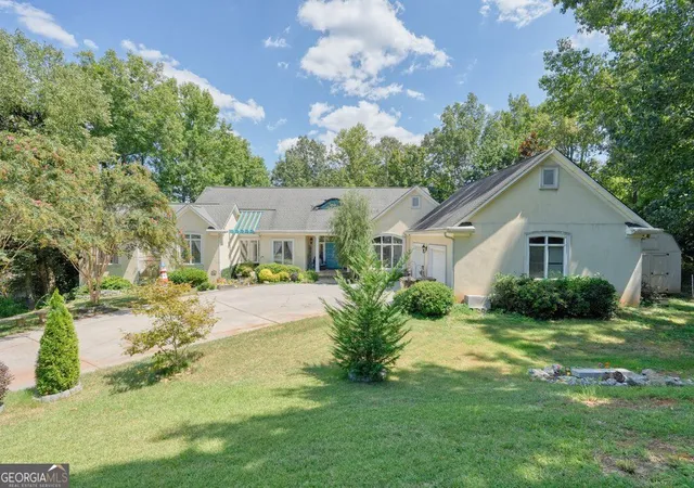 1st image of 21 Rocky Cir Ne, White, GA 30184 | MLS# 10834739
