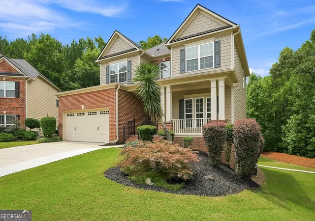 Photo 3 of Single family home for sale at 2780 Lansing Ln, Cumming, GA 30041 | MLS# 10814928 | Listing updated on 2026-09-12