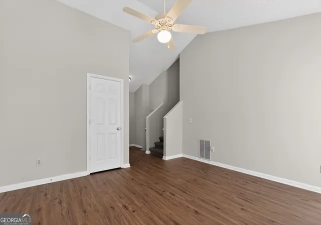 Photo 4 of Sale Pending at 2579 Stardust Trl, Decatur, GA 30034 | MLS# 10712204 | Listing updated on 2026-09-10