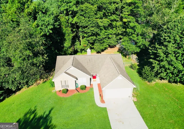 Photo 2 of Single family home for sale at 1450 Millhaven Dr, Auburn, GA 30011 | MLS# 10803067 | Listing updated on 2026-09-30