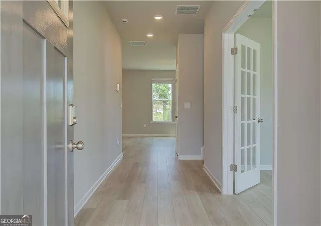 Photo 2 of Single family home for sale at 282 Arnewood Cir, Mcdonough, GA 30253 | MLS# 10790618 | Listing updated on 2026-09-17