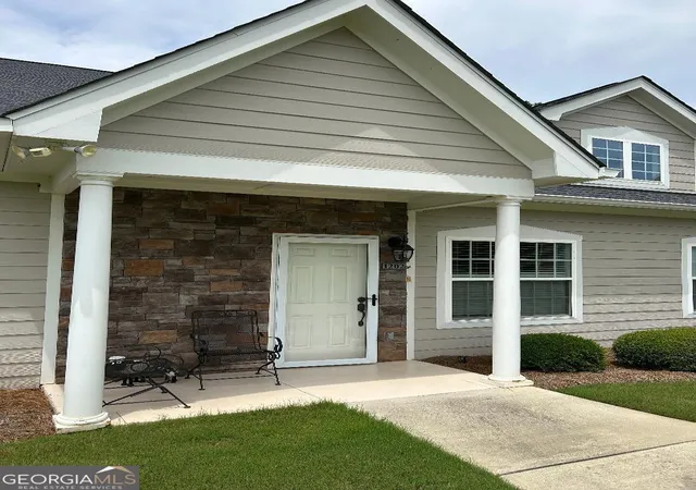 1st image of 1202 Village Blvd Se, Rome, GA 30161 | MLS# 10808480