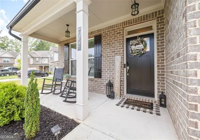 Homes for sale in Auburn, GA | 702 Eagles Nest Cir, Auburn, GA 30011 | MLS# 10799518