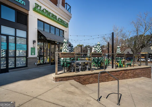 2nd image of 6105 Blue Stone Rd, Atlanta, GA 30328