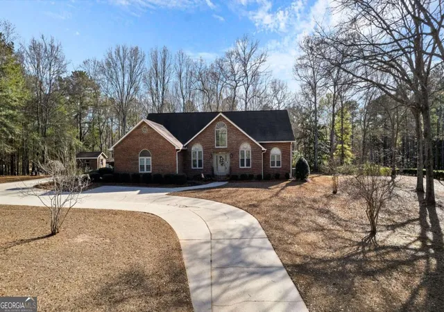 Homes for sale in Thomaston, GA | 100 Beaver Run Tr, Thomaston, GA 30286 | MLS# 10799497