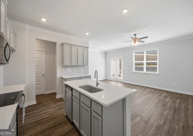 3rd image of 1322 Aura Ln, Lawrenceville, GA 30045 | MLS# 10798016
