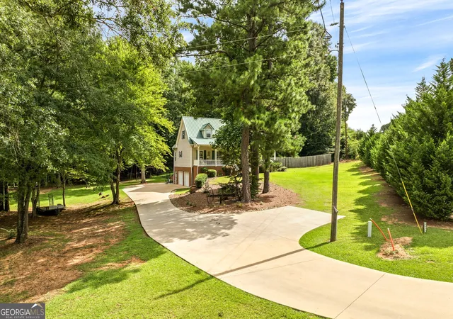 Photo 3 of Single family home for sale at 55095 Hwy 22, Wadley, AL 36276 | MLS# 10822007 | Listing updated on 2026-10-08