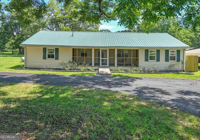Photo 2 of Manufactured home for sale at 176 Midland St, Williamson, GA 30292 | MLS# 10809547 | Listing updated on 2026-08-30